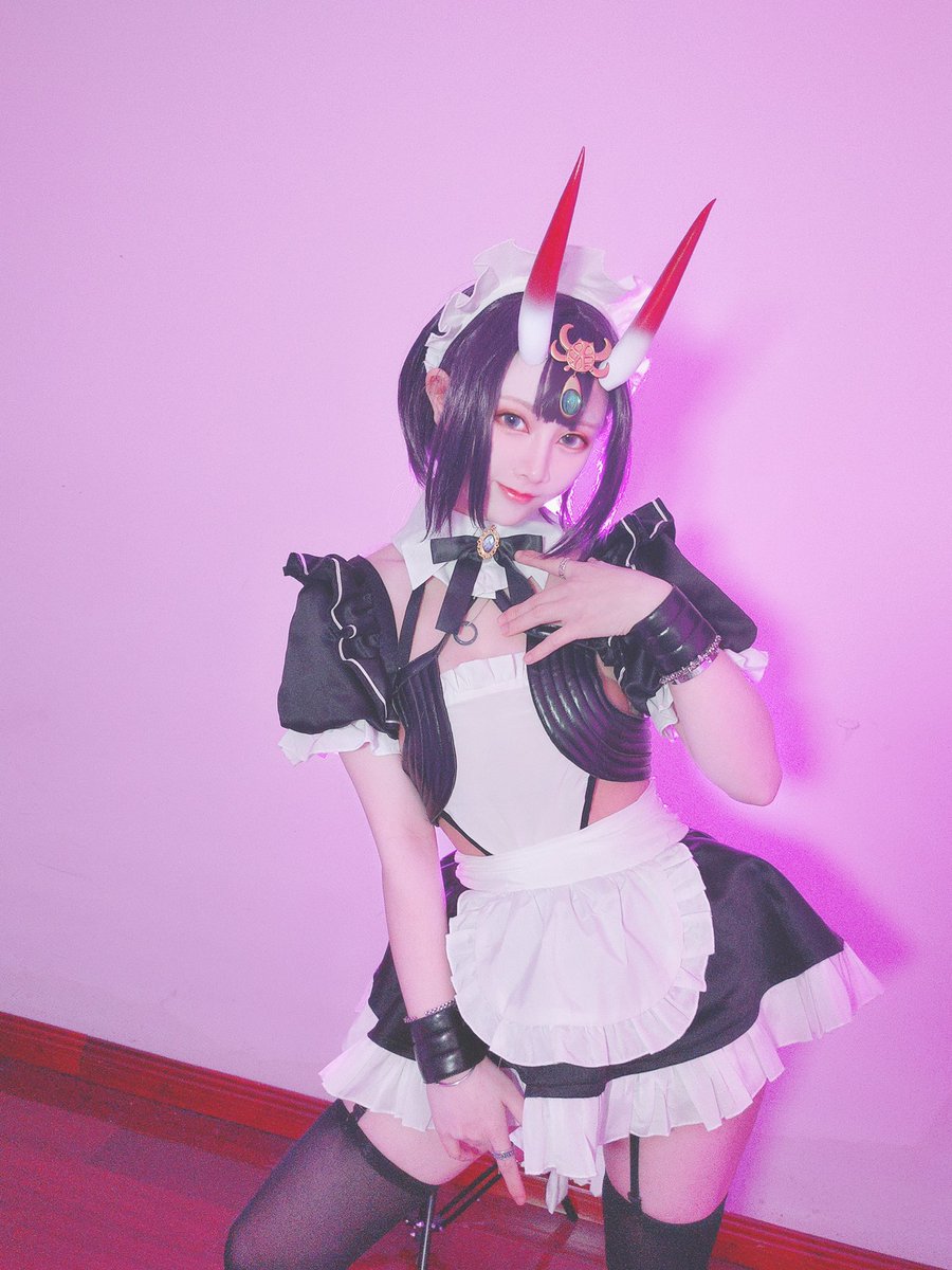 Guxito1's tweet photo. ✨💜✨
.
.
一些妹妹cos some girl cos
猜你们不喜欢看的 guess you dnt see!
#酒呑童子 #shitun #酒吞 #shutendouji #酒吞童子cosplay #酒吞童子 #fate #fategrandordercosplay #fategrandorder #fatego #maid #oni #女僕 #fgo #cosplay #cosplaygirl #メイド #コスプレ https://t.co/LzaUlY0lHY