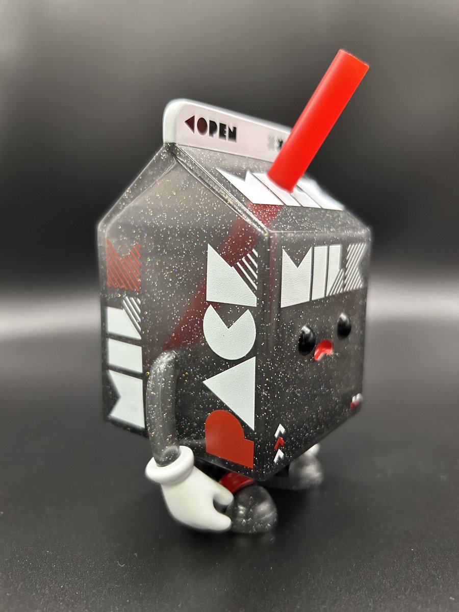 massuu827's tweet photo. そういえばOne upさんの
一周年記念のMILK PACK
も買えて良かった。☺️

#MUUKTOY #MILKPACK 
#OneUp https://t.co/dr8OBEXnjK