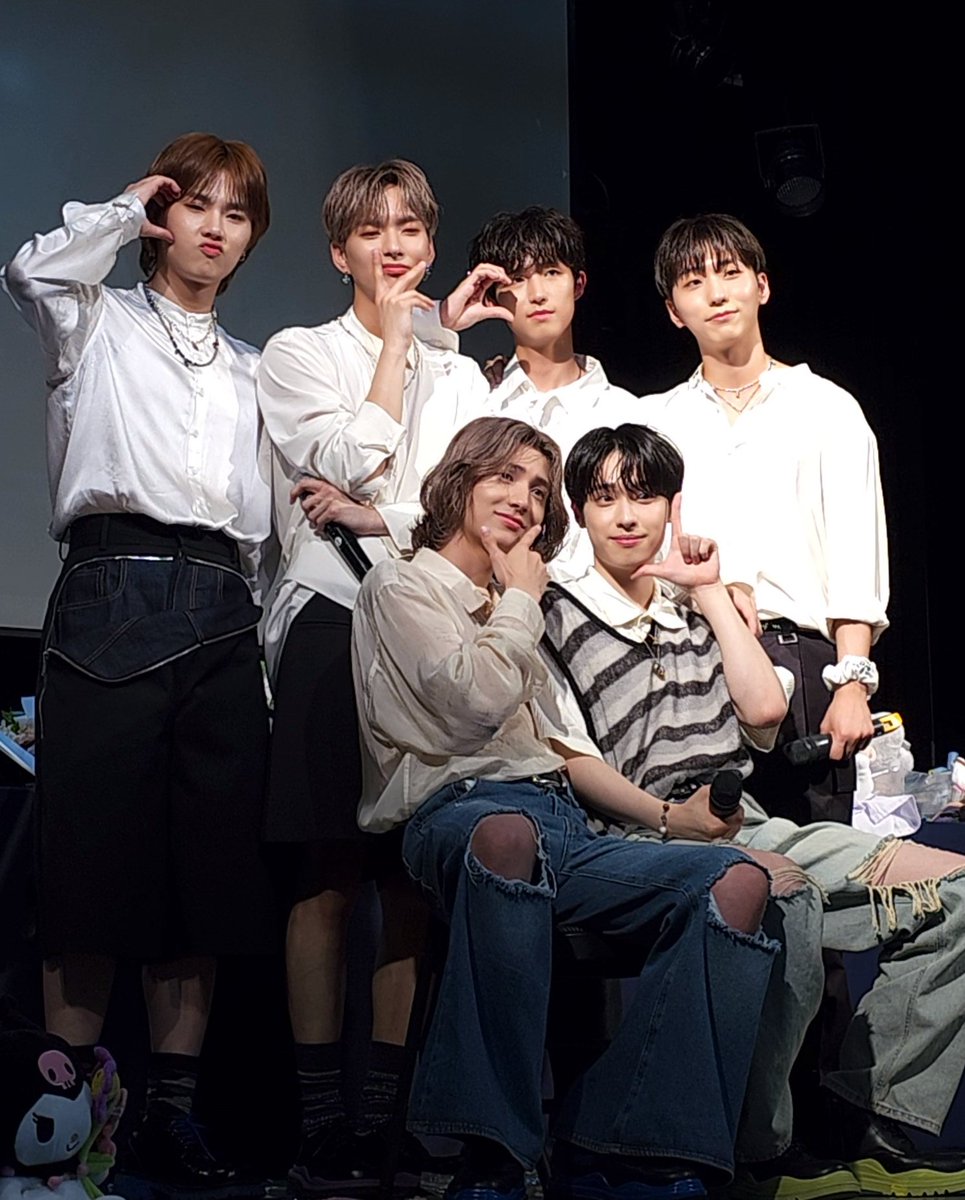 xh_xh_6's tweet photo. 230520 대면팬싸 

💕엑디즈 사랑해💕 https://t.co/FTZW6W5UKB