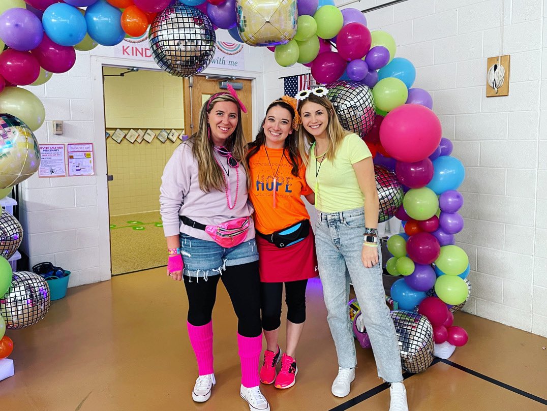 MissDalyNES's tweet photo. Neon Dreams Dance at @NESPolarBears was a blast! 🪩👏 https://t.co/HdS8A9ZkHA
