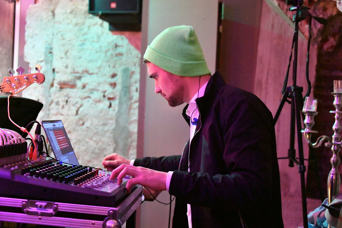 Vacatures in onze regio Stedendriehoek met veel hart voor cultuur: #popmakelaar &amp; makelaar #amateurkunst 
muzehof.nl/over-ons/vacat…