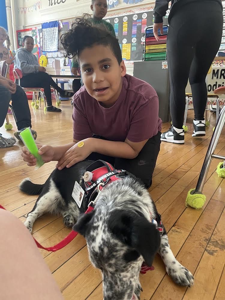 Penny’s last visit for this school year was a memorable one! Everyone enjoyed her calm demeanor and laughed as she enjoyed her ice cream. Looking forward to her visits next year! Happy summer, Penny! ⁦@WatsessingPage⁩ ⁦@AsstSupBlmfld⁩ ⁦@MrMilano07003⁩