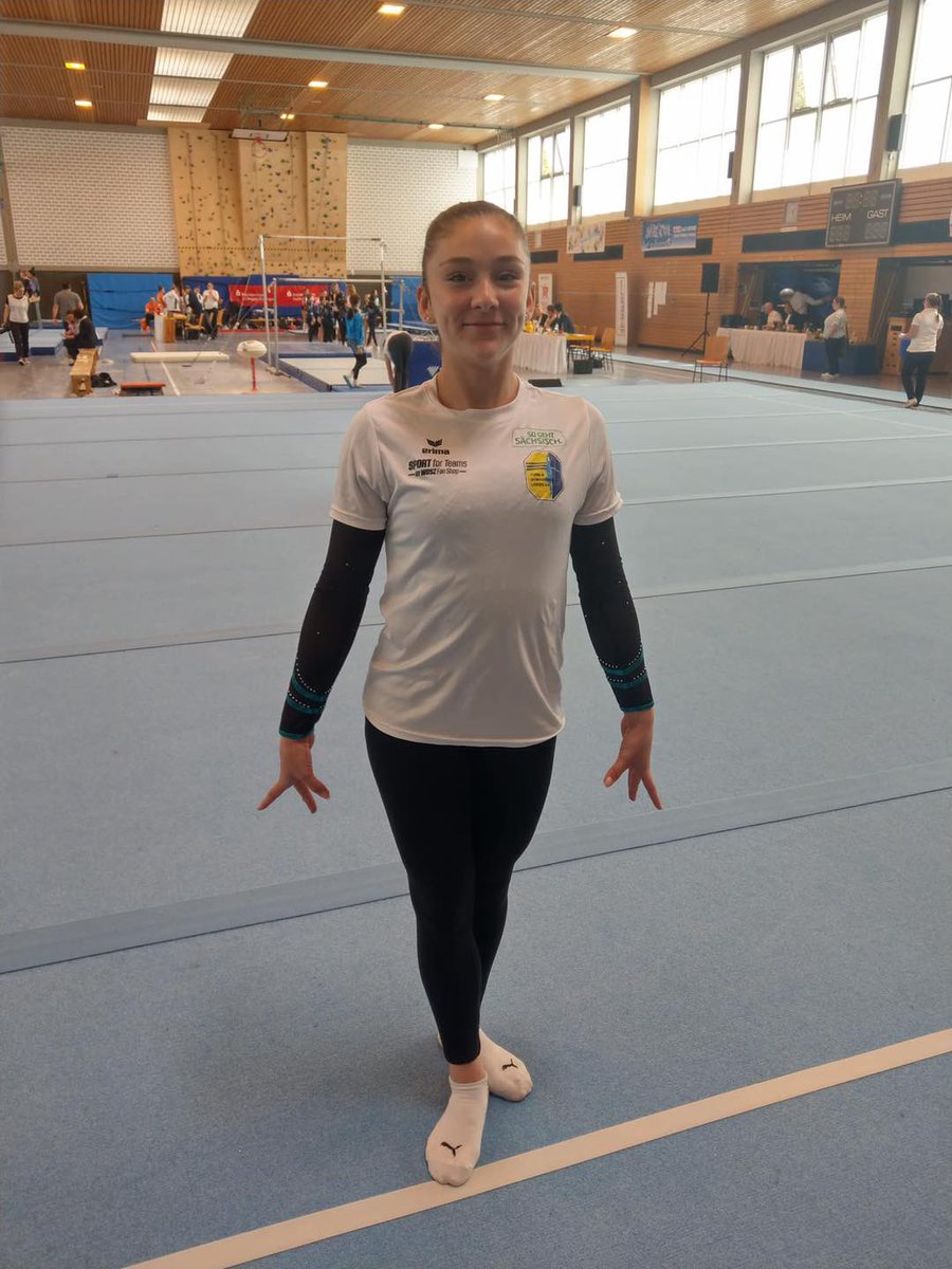 TuGLeipzigeV's tweet photo. Auch für unsere #Turnerin Yannick in der AK 15 beginnt in wenigen Minuten der #internationale #Spieth #Cup. Auf geht's Yanni. 💪🏻 #sogehtsächsisch #simplysaxony https://t.co/WaONw46BQq