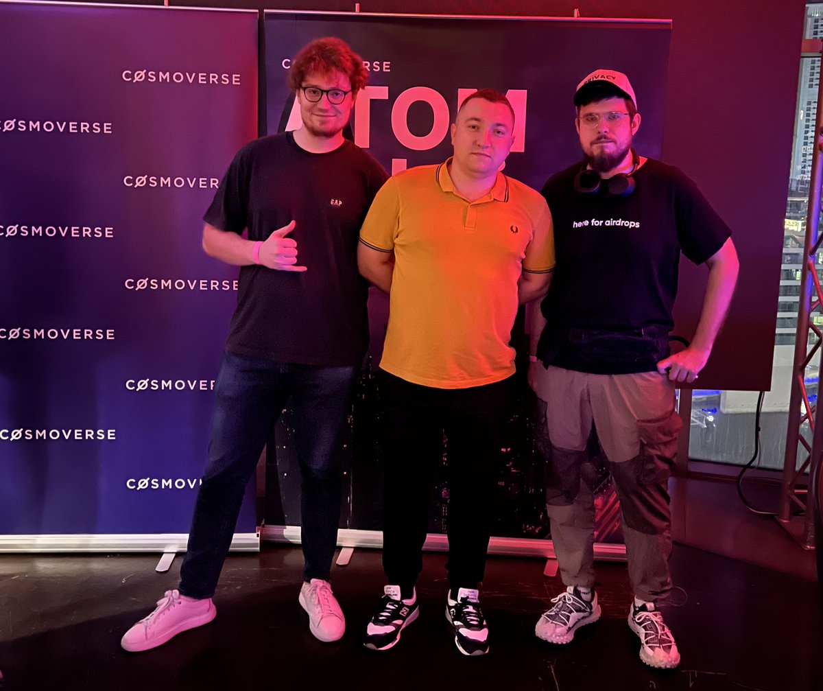 Swisstronik team hanging out at ATOM Dubai with <a href="/Pavlutsky/">Anton Pavlutsky</a> 🤙

Thanks for organizing this event <a href="/Cryptocito/">Cryptocito</a> <a href="/coinbureau/">Coin Bureau</a> <a href="/abhitejxyz/">Abhitej | Bento.fun</a> 🫡