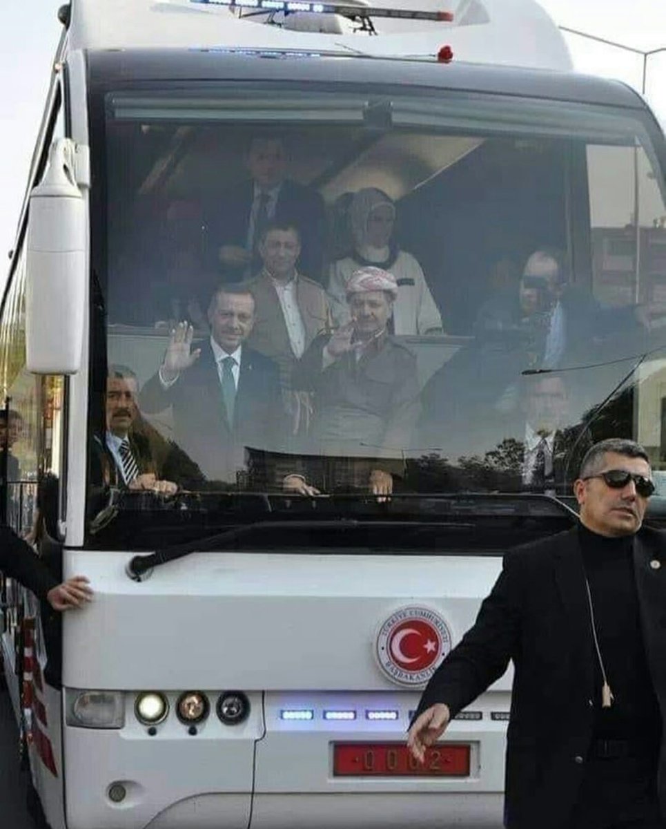 Akpli Bdpkk açılımı ve Erdoğan Barzani şehir turu yaparken.
Hatırla..unutma
#KararVer