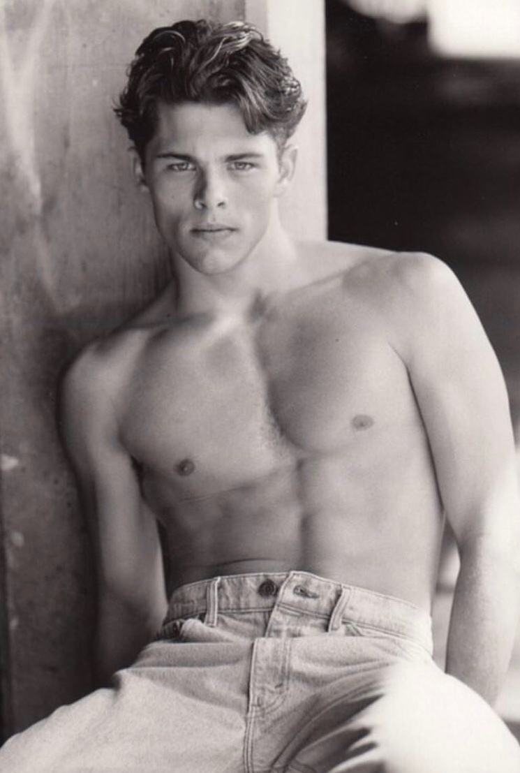 ️🖤 on Twitter "RT notgwendalupe james marsden, 1993"