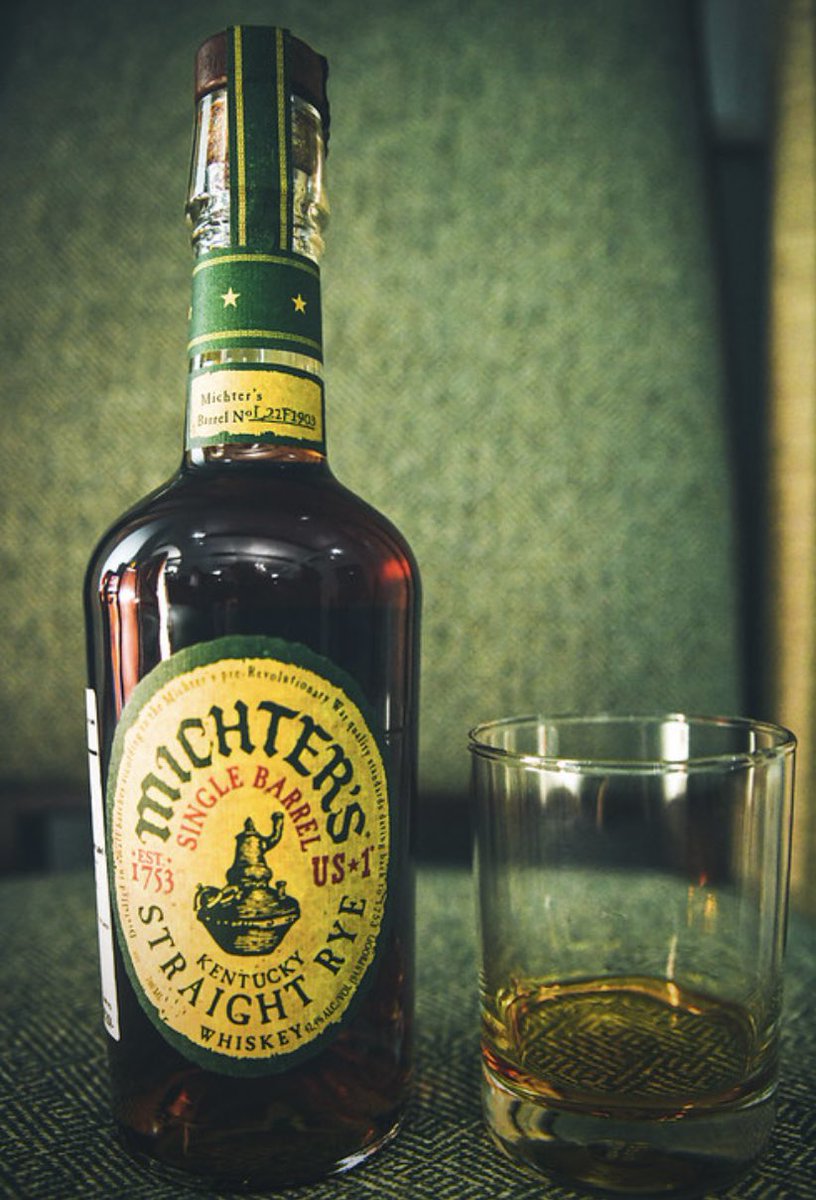 USDAIndia's tweet photo. It’s the day for whisky lovers across the globe, as we celebrate the #WorldWhiskyDay today! Whether you are a fan of sweet 🇺🇸bourbons to spicy ryes, lets raise a glass and enjoy the weekend with your friends & family! #CheerstoAmerica #drinkresponsibly https://t.co/dBU5YZ6y9Q