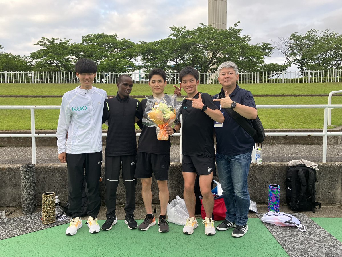 412Team's tweet photo. 競技生活15年。
たくさんの人に応援してもらえて、
幸せな競技生活でした。

本当にありがとうございました。 https://t.co/ARDK8j99Q2
