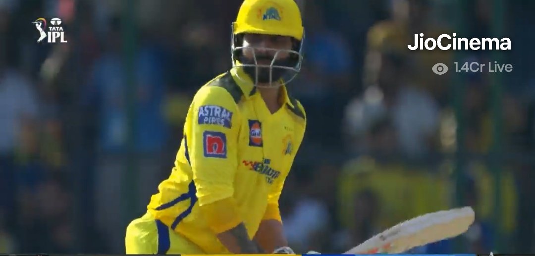 RockstarAmit's tweet photo. Many #CSK fans Chant Single Single just to see #MSDhoni
On strike , it's disrespectful for #Jadeja kya Ajeeb fans hai... Even After Good Score by Conway Dube &amp; Gaikwad. Well played CSK 
#CSKvsDC https://t.co/HVyGIqNGc3