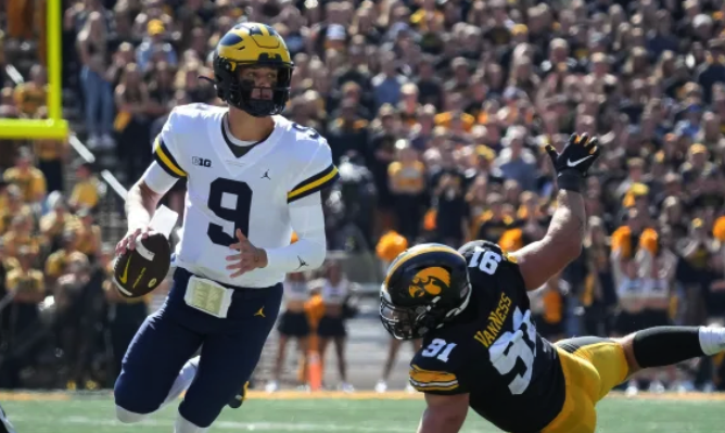 So where does former @FootballNaz @IMGAcademy and current Michigan QB @jjmccarthy09 JJ McCarthy rank in the latest CBSSports college football Top QB list?https://t.co/hEUnlncN3p https://t.co/7YuMpWoOG6