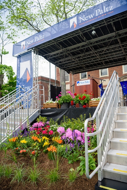 newpaltz's tweet photo. Today marks the 2023 Commencement Undergraduate Ceremony, where degrees will be conferred to Liberal Arts and Sciences graduates. Those unable to attend can access the Livestream link: https://t.co/R8Wr2maoXK #NPGrad #NPsocial #NewPaltz #SUNYNewPaltz https://t.co/ECpEwED5Xb
