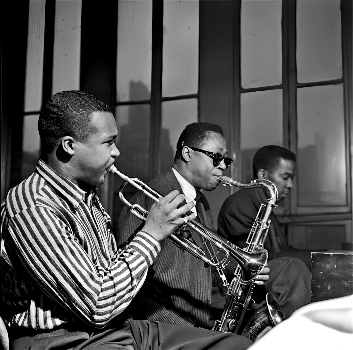 Trumpeter Louis Smith Born in Memphis on May 20, 1931.

photos: Francis Wolff/Mosaic Image / Louis Smith, Charlie Rouse, and Sonny Clark, Album “Smithville” Session in 1958.
youtu.be/tHT56qY-SO4 <a href="/YouTube/">YouTube</a>