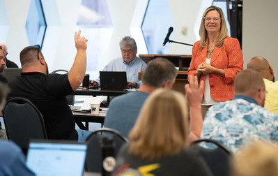 steelworkers's tweet photo. Members and staff who work in the gas industry recently met to strategize, learn from each other and get updates about USW programs. How are you preparing to win better contracts for our members and families? #EverybodysUnion #SmarterIsStronger #1u https://t.co/qQN0MHYyK1