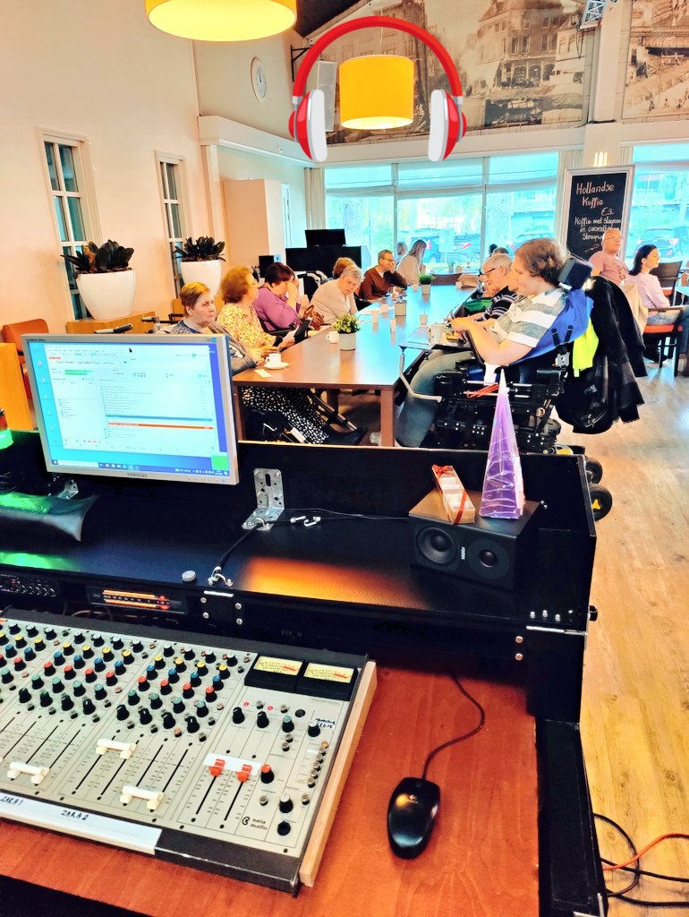 PlusRadiotv tweet picture