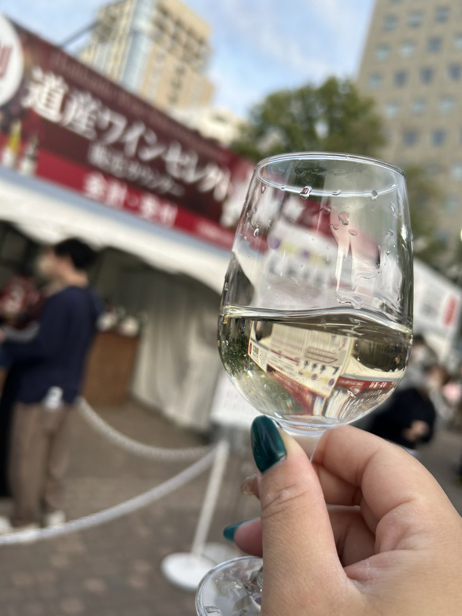 ayaaatan_19A's tweet photo. @hokkaido_wine 田崎ヴィンヤード ピノノワール ブラン・ド・ノワールやばかったです(_ _)
めちゃくちゃ美味でした♡♡♡♡ https://t.co/L0tjZSAUWB