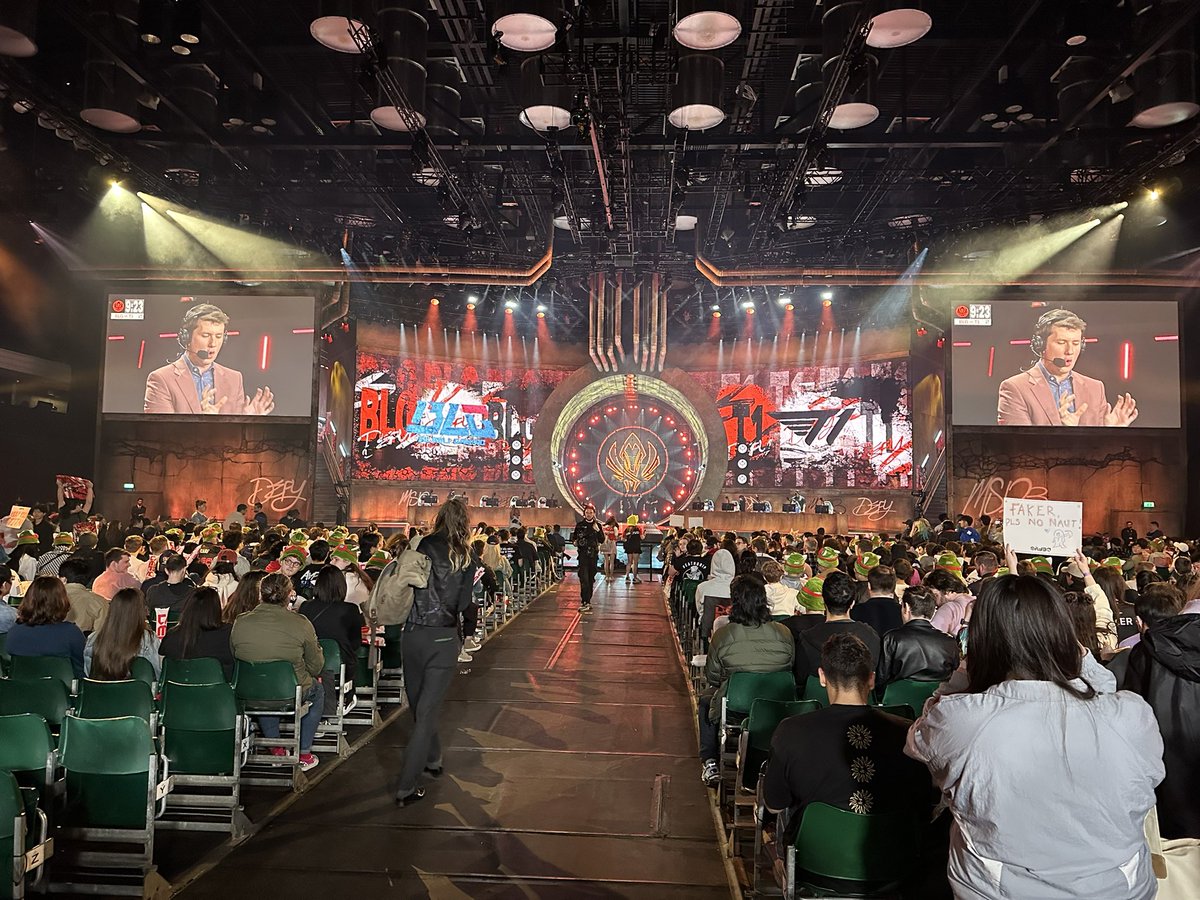 Moritz Maurer tweet media