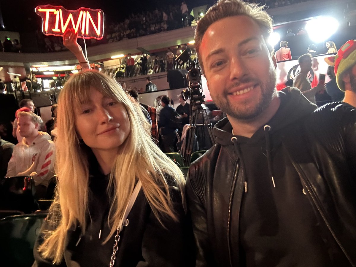 Moritz Maurer tweet media