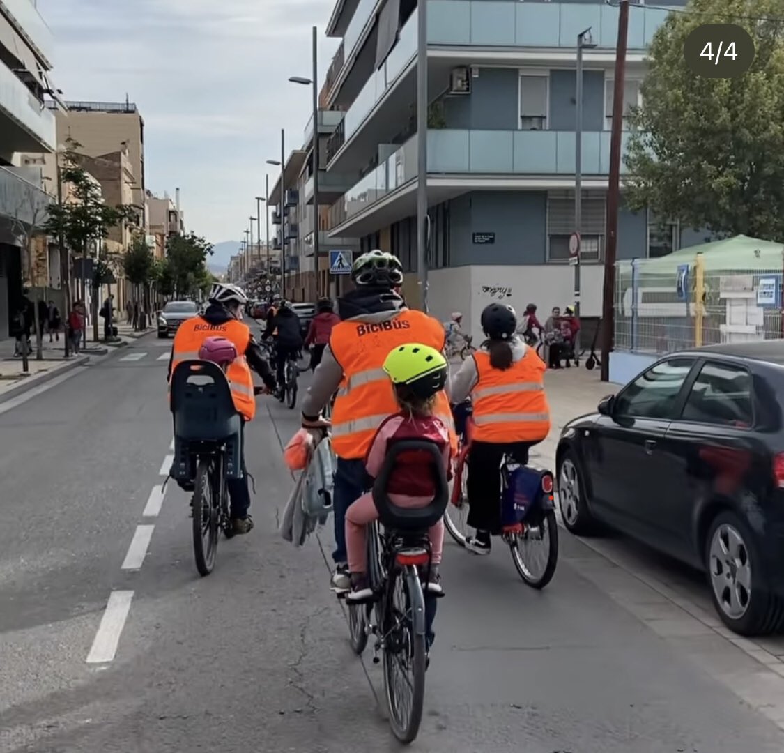 badalonaport's tweet photo. L’EXCUSA: anar a l’escola.

ELS OBJECTIUS:
- Educar hàbits de vida saludables 💚
- Empoderar petits (i també grans)❤️

I gràcies a tot això fer pedagogia ciutadana i ser motors d’un canvi de paradigma en el concepte i l’urbanisme de #badalona https://t.co/tDPtRFt2UJ