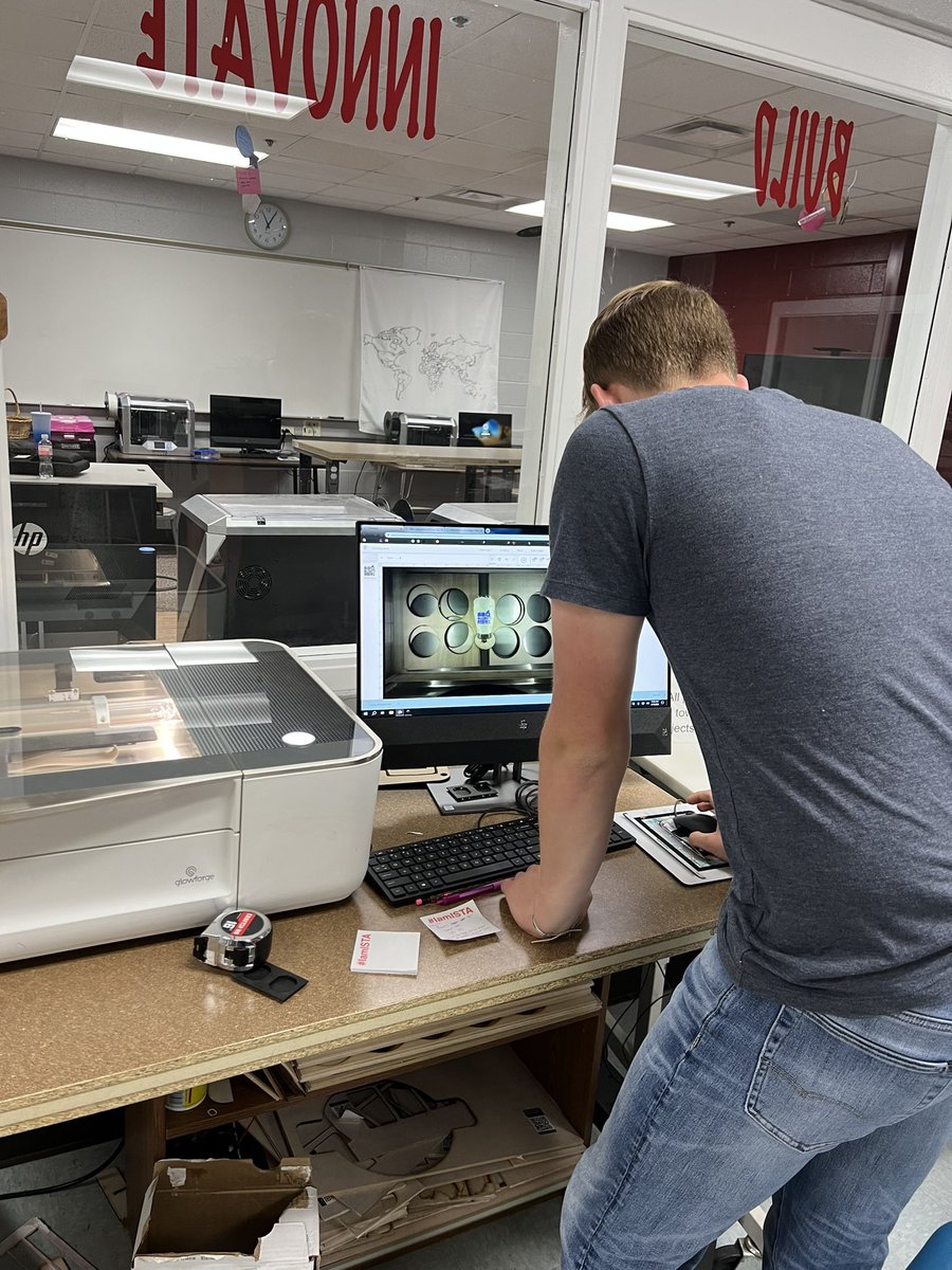 TheMakeryBSD's tweet image. When our Bloomfield Downtown Revitalization committee needed quick help putting their logo onto glassware for an upcoming festival, Mrs. Evans’ Trig students took on the challenge &amp;amp; completed the job within hours. We love the opportunity to help our community! Good job, all!