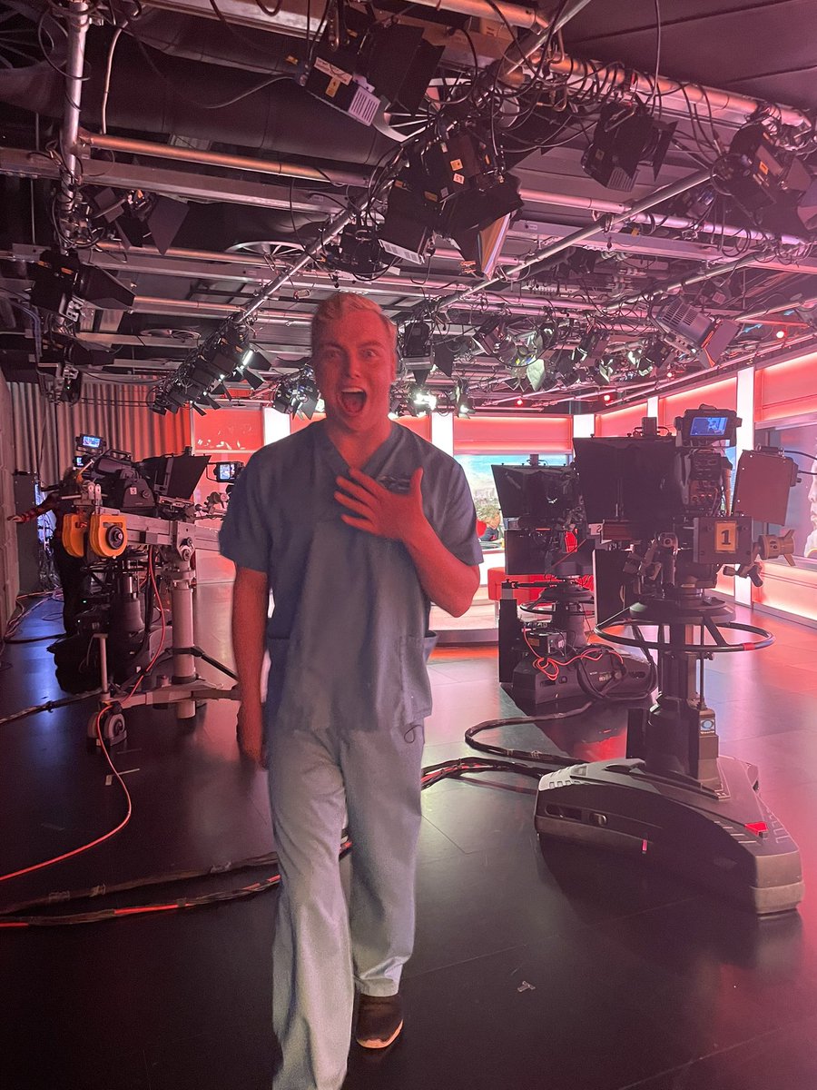 BBC ONE BREAKFAST!!! AHHHHHH !! #RookieNurses <a href="/BBCBreakfast/">BBC Breakfast</a> !!