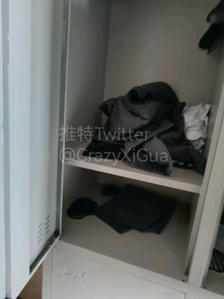 探访豪宅售楼部更衣室，各种多图细节，收货满满！#玩丝 #更衣室 https://t.co/h1A0JrQNDy
