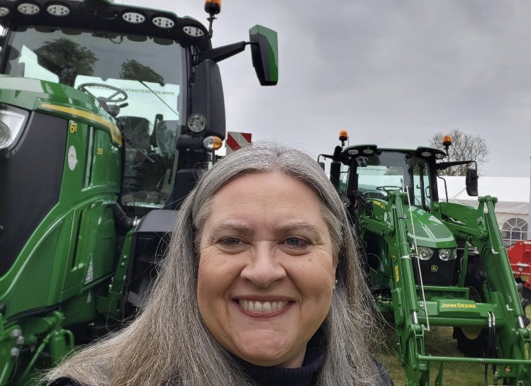 RozMccall's tweet photo. Had a great time at the Fife Show today! π
It was fantastic meeting with a variety of different groups including the Scottish Gamekeeperβs Association and Scot Guides π
#fife #fifeshow #tractors https://t.co/v5Mvn0mkai