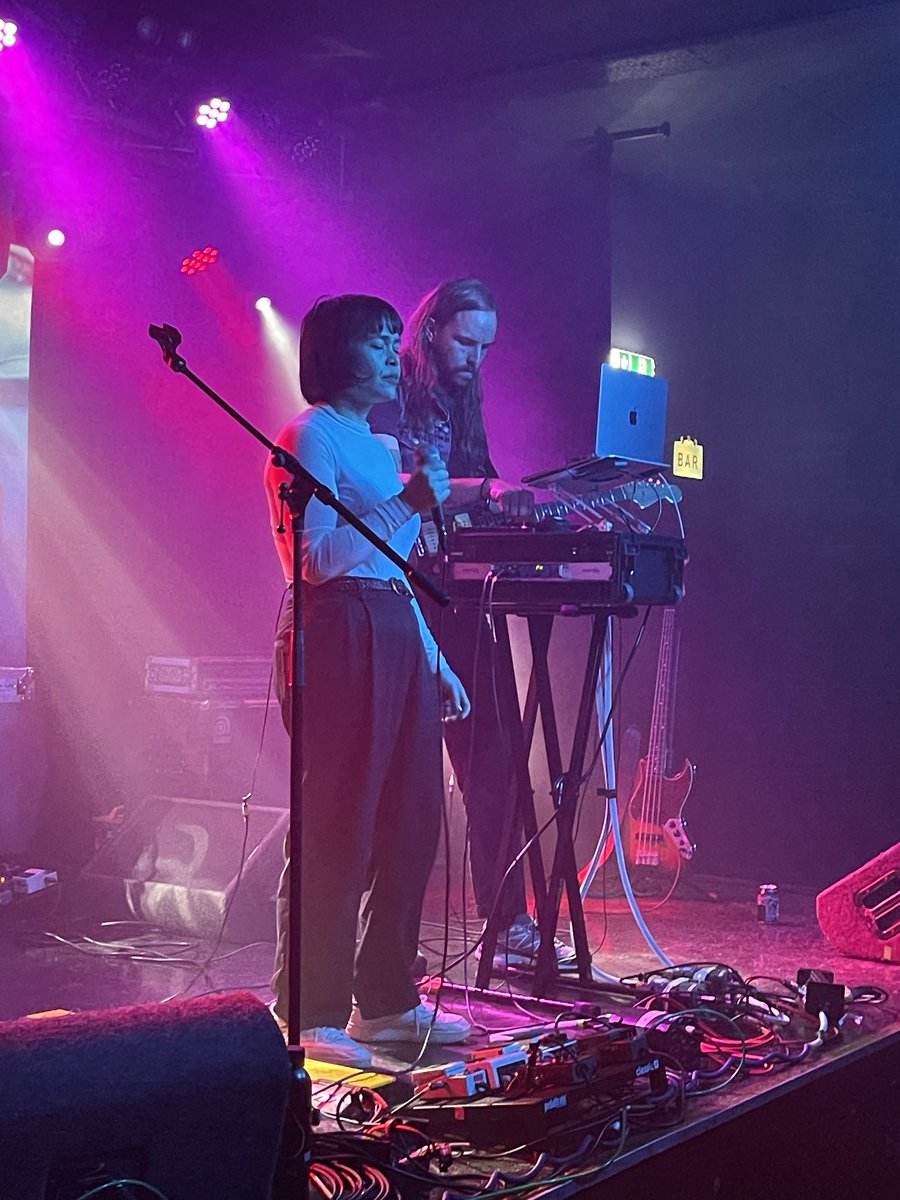 NJTemperton's tweet image. @chasms____ thanks so much for the chat and for signing my vinyl. Here are some pics of the night @OsloHackney