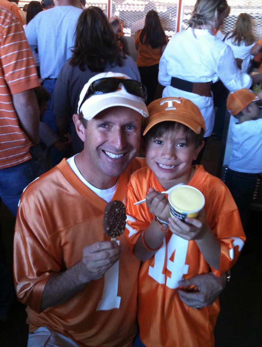 Desare Castro tweet media