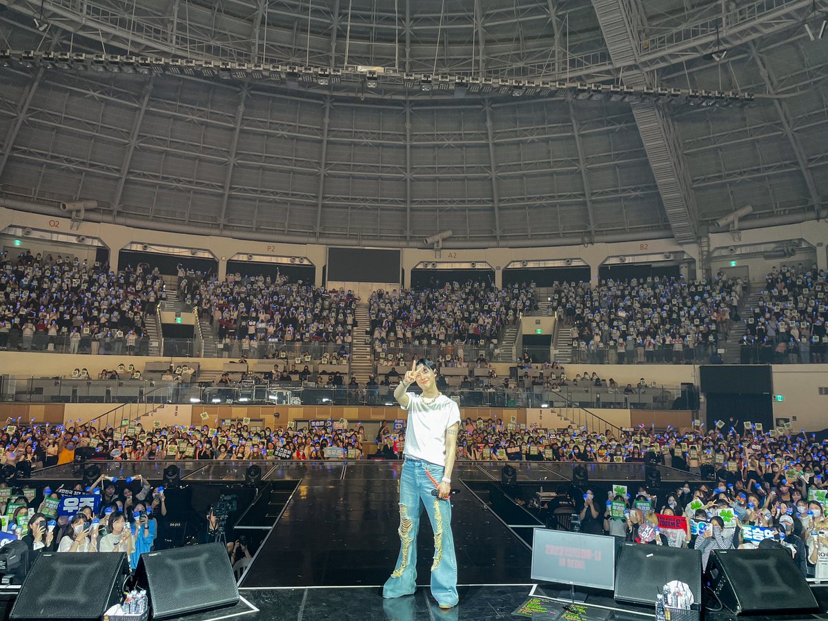 c_woodzofficial's tweet photo. [📷] 
230520 
2023 WOODZ World Tour [OO-LI] in Seoul 

🧡행복하자💙
우리의 행운☘️

#WOODZ #우즈 #OO_LI 
#OO_LI_PROJECT 
#우리_프로젝트 https://t.co/Dkj2zbNd57