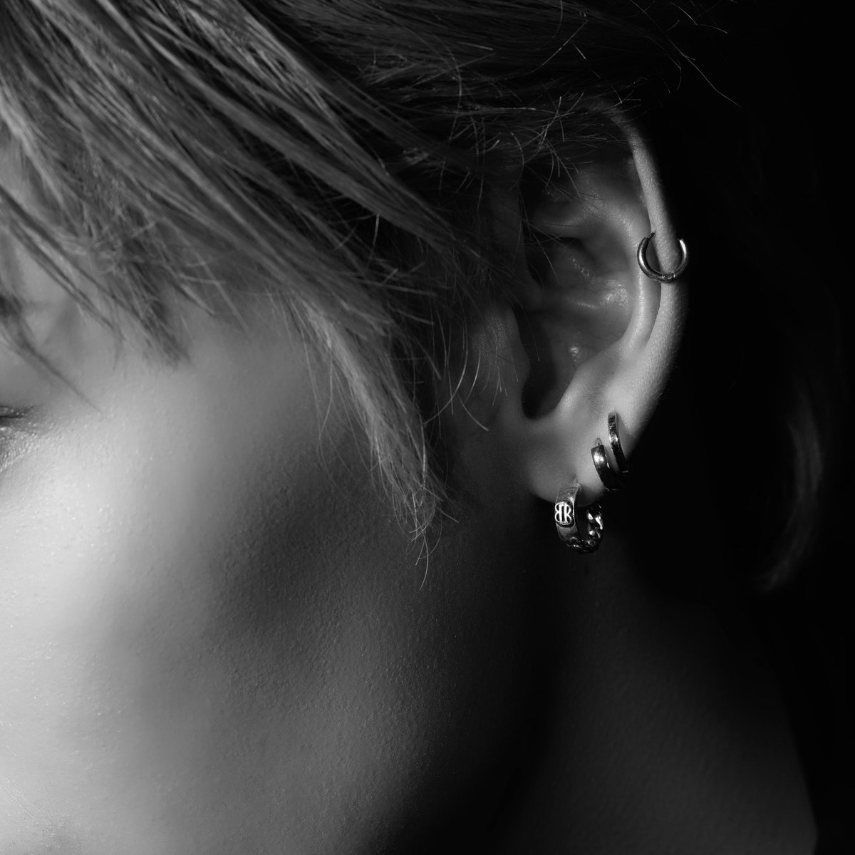 BichamondTH's tweet photo. Bishamon 
BB Gangster Collection

Sterling Silver 92.5 %
No. 3/3 BB Gangster Haft Chain Earrings
Price : 1190THB/ 1 Pair 

Start Pre-order : 23/05/2023 (12:30 GMT+7)
Last Pre-order : 16/06/2023 (23:59 GMT+7)

LINE SHOPPING
🔗https://t.co/D5BHHeEFNG

#BBGangster 
#Bishamon https://t.co/RCucgCeF30