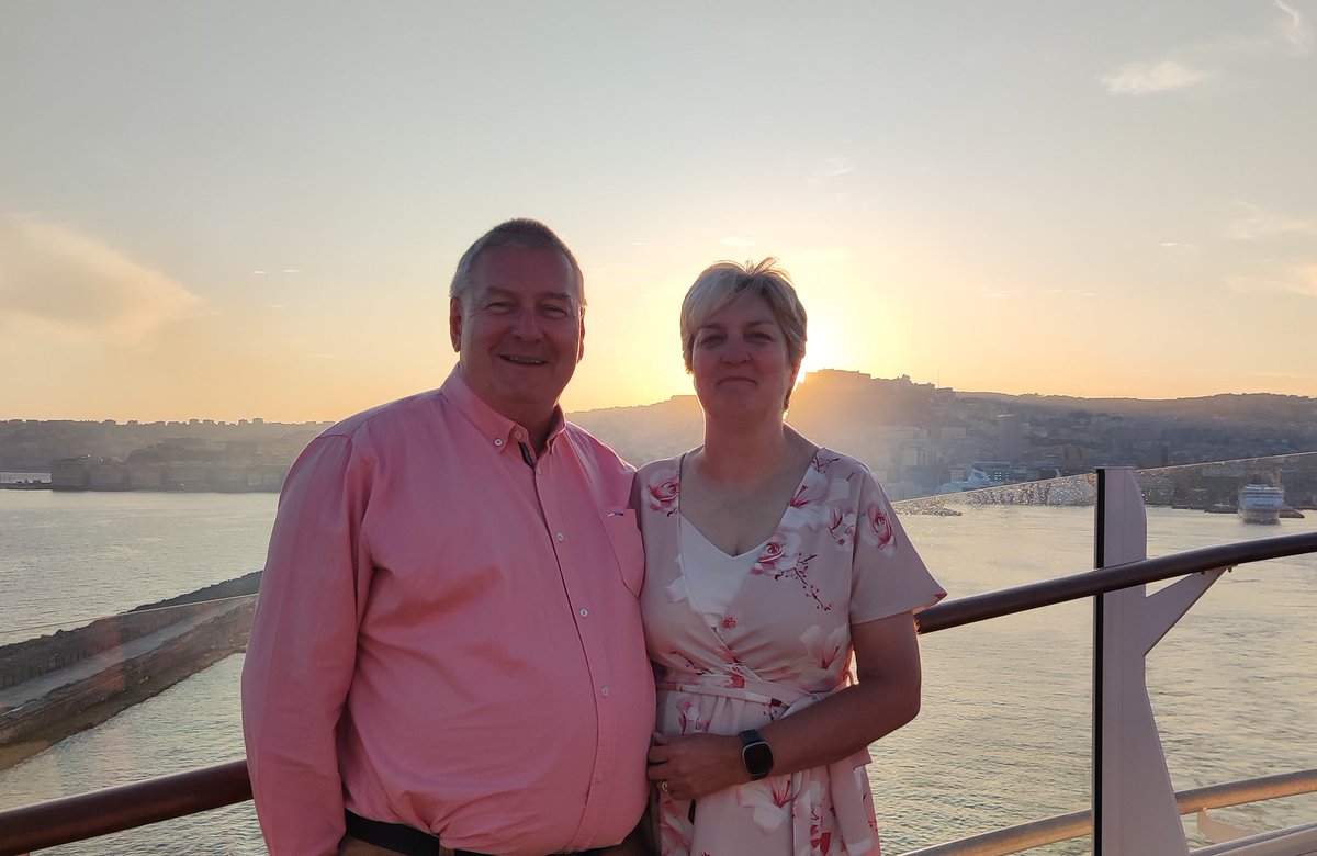 stevenjcourt's tweet photo. Gotta love a cruise with @RoyalCaribbean @dawncourt #RoyalTakeover https://t.co/Sjc0RdRD0V