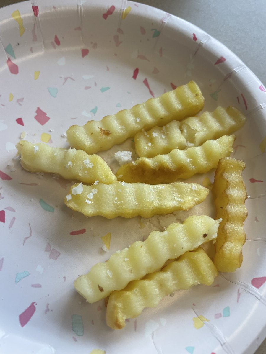 Dr. Weeks 4th Graders tweet media