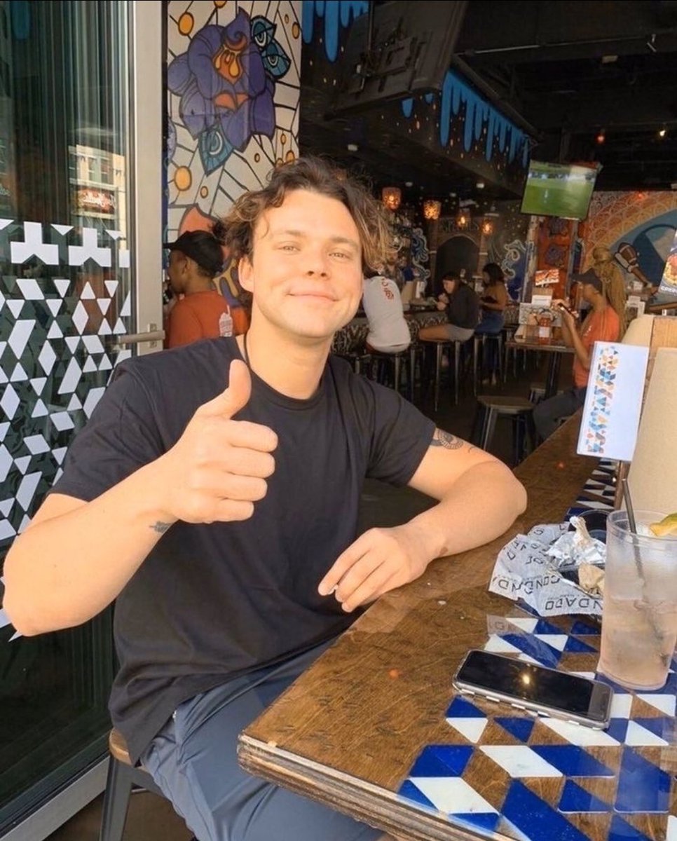 Ashirwin26's tweet image. Buenas 😛