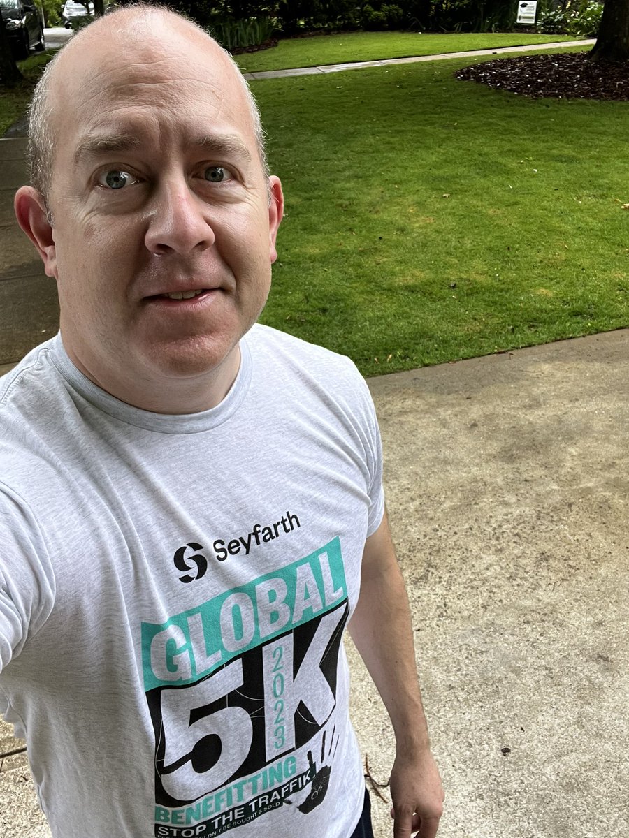 Proud to join #TeamSeyfarth for SWN’s Global 5K fundraiser supporting @StopTheTraffik’s mission to combat human trafficking. <a href="/SeyfarthGiving/">SeyfarthShawGiving</a>