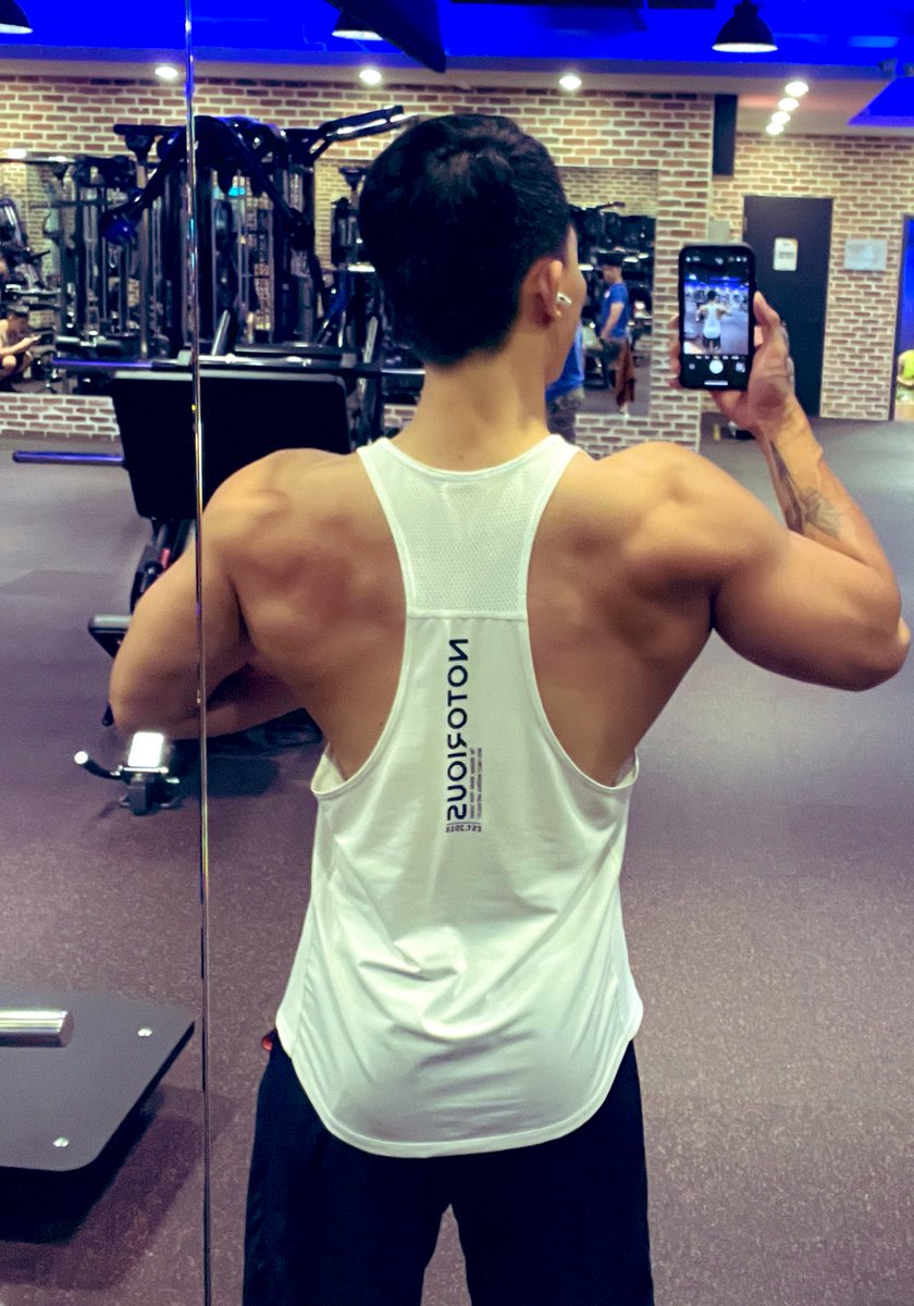 kai851207's tweet photo. 今天練背 感受度之好🥹 https://t.co/GMVkrMd1fw