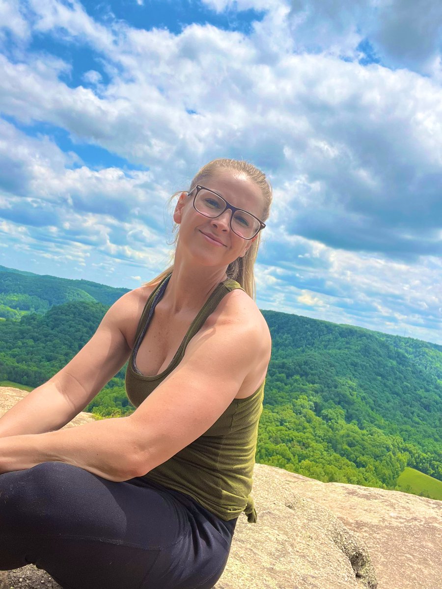 A day at the pinnacles in Berea, KY can make anybody feel better. 

#hike #naturelover #kentucky