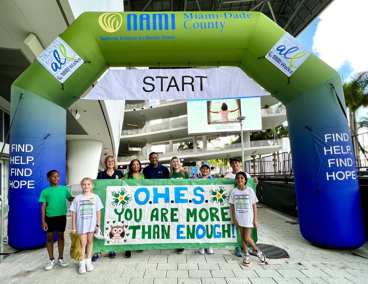 @NAMIWalks supporting Mental Health Awareness!A special shout-out to Ms Osorio for the beautiful banner!💕💕@OHESOWLS @MDCPSSouth @SuptDotres @mrssandraosorio #mdcps #namiwalks #MentalHealthAwareness