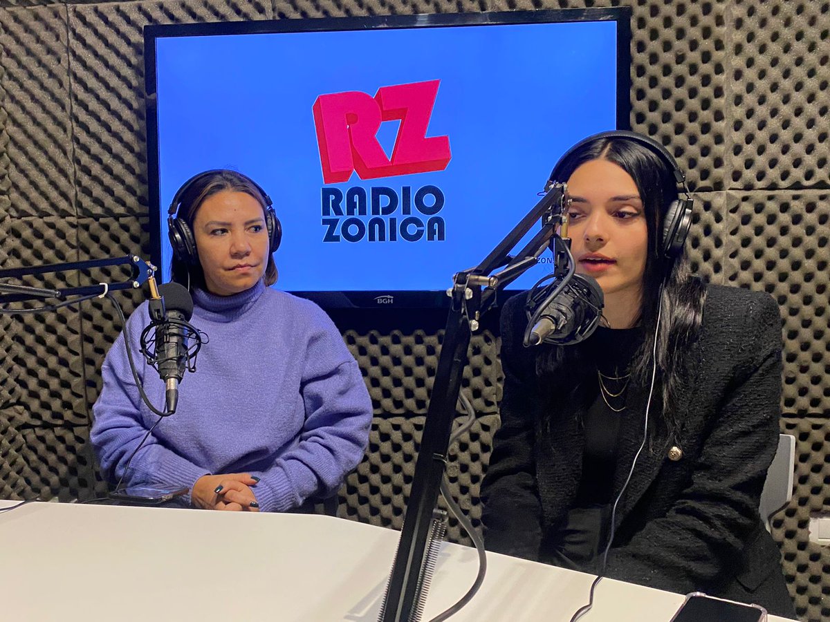 JPIunger's tweet photo. Programa #88 de #InvitoYo!
(📷 19/05/23)
TERCERA TEMPORADA en @RADIOZONICA
📷DISEÑO TEXTIL
📷Escucha la nota a ISABEL BRIA (Estudiante de Diseño Textil )
No te lo pierdas!!!
Conduce JUAN PABLO IUNGER @JPIunger
Escúchalo acá 📷
https://t.co/DDyCTn9L7A https://t.co/pWKbUXWhKp