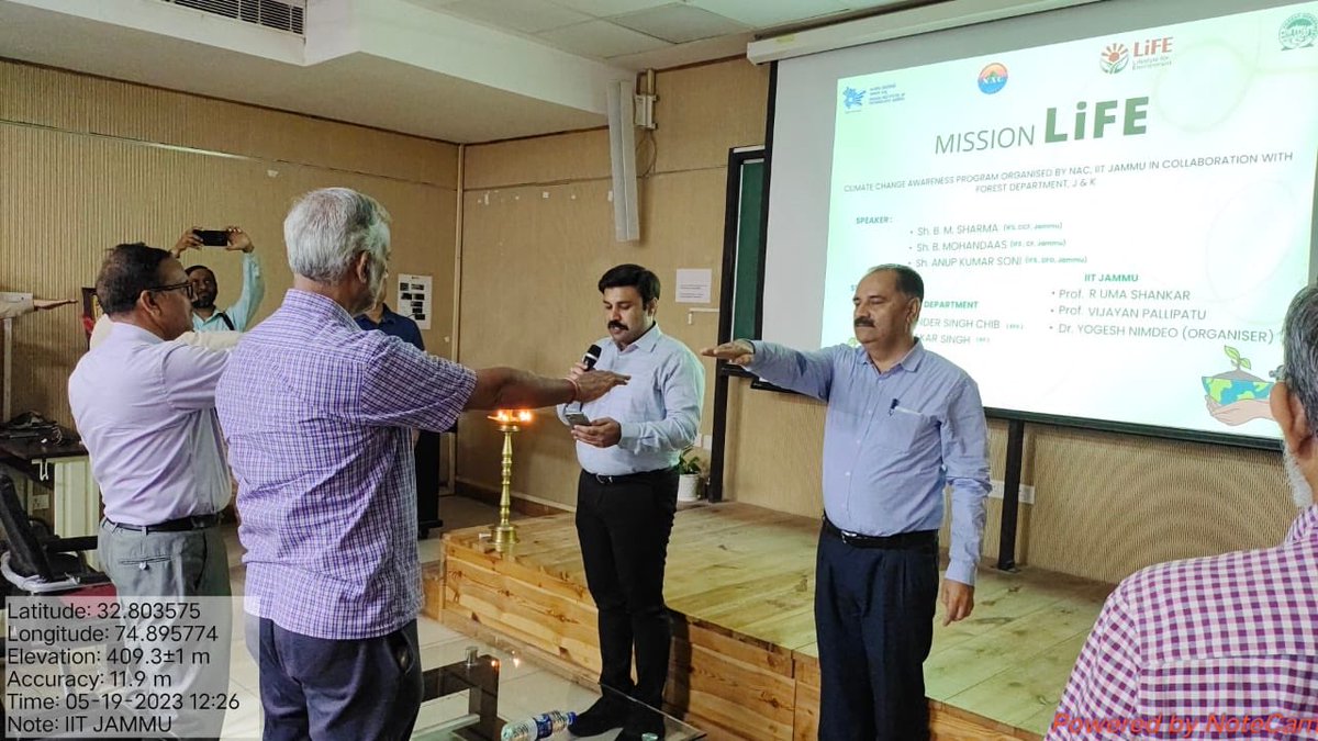 #MissionLiFe event held by #JammuForestDivision in collaboration with #IITJammu. Mass participation of students & Professors. CCF Jammu  administering pledge for #EcoFriendlyEnvironment ⁦@diprjk⁩ ⁦@dcjammuofficial⁩ ⁦@moefcc⁩ ⁦@byadavbjp⁩