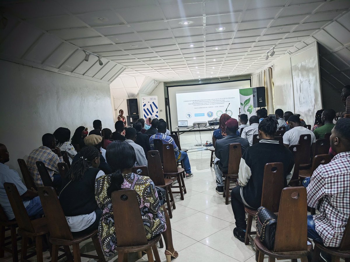 C’était un plaisir d’échanger avec les jeunes sur le réchauffement climatique à l’Institut Français de #Goma par le biais de l’org. <a href="/Savemyworldoff/">Save My World</a>.
Nous avons parlé de la protection du bassin du #Congo et de la responsabilité des jeunes dans la conservation de la nature.
#RDC