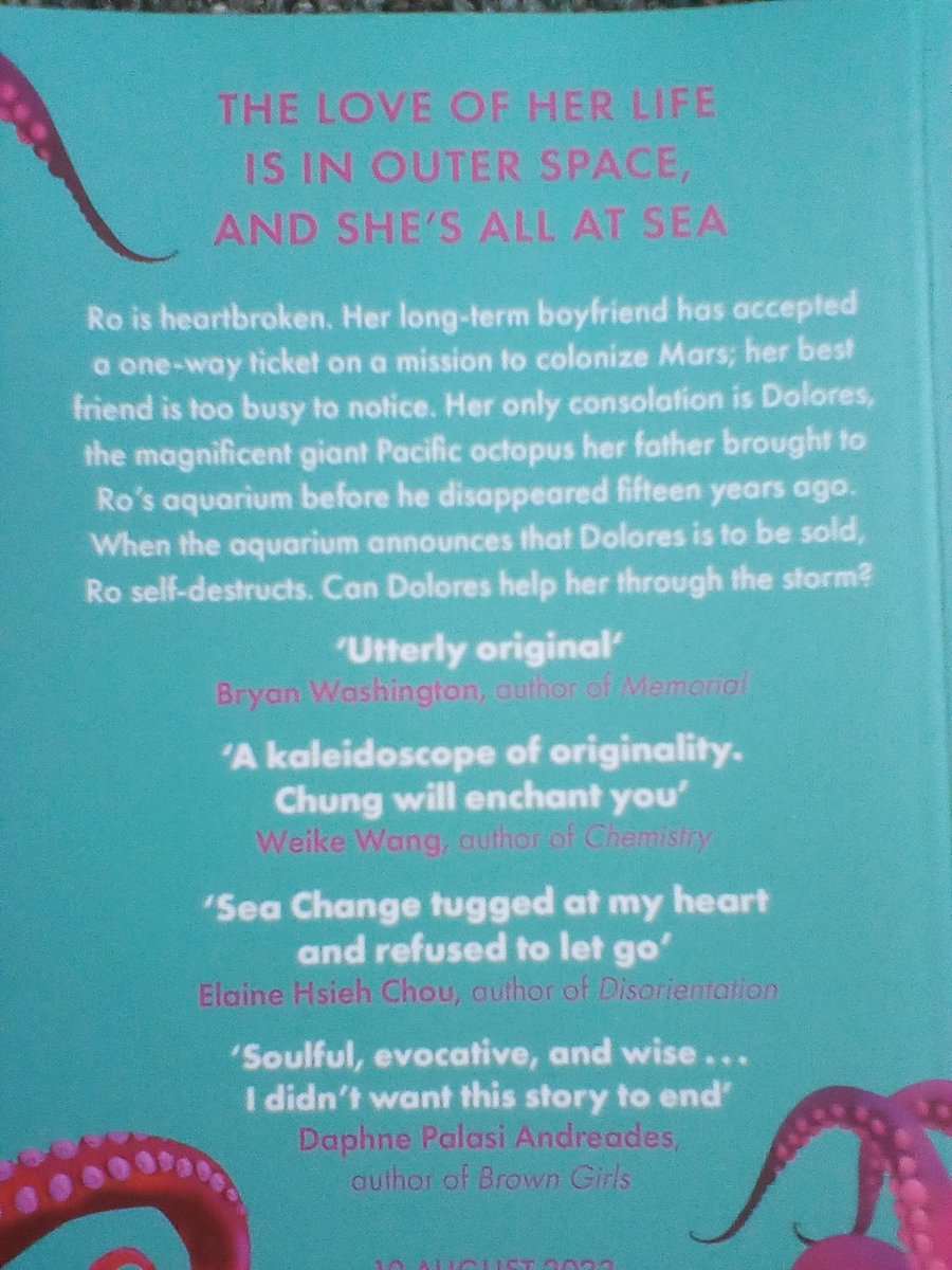 ravencrime's tweet image. 🐙 Thank you @picadorbooks for the proof of the very intriguing #SeaChange @ginathechung 🐙