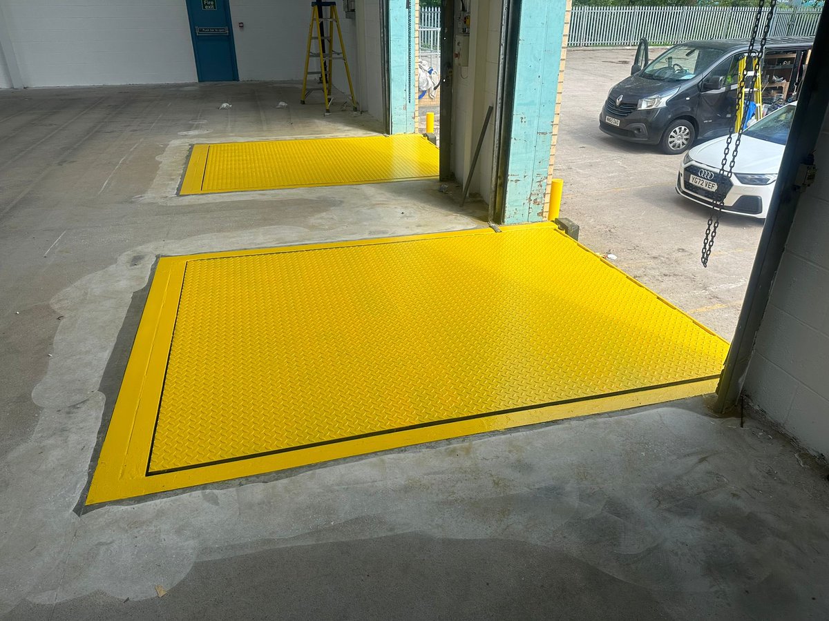 RpmgGlobal's tweet photo. It’s the weekend!!🙌🙌 
As we near PC, closing out the finer details of the project today.🤝 
A stunning piece of work in progress by the team on the dock levellers and RSD🚧👷‍♀️ 
#rpmgglobal #cladding #coatings #maintenance #cleaning #access #safetysystems #protect #repair https://t.co/5u29tYoami