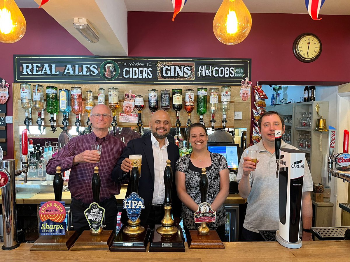 Good discussion at Clent Club with local representatives from @CAMRA_Official to discuss how I can continue to support the excellent beer and pub trade across #Bromsgrove District.