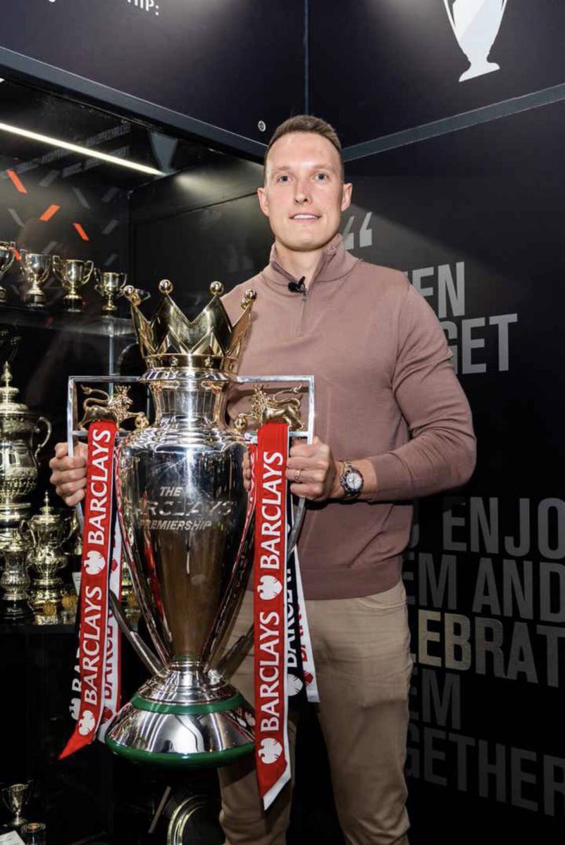 boldud's tweet image. Жаль, что не все ожидания оправдались. Прощай, легенда!)
Как говорили многие: он полезет головой в такой стык , куда не каждый ногу отважится поставить…