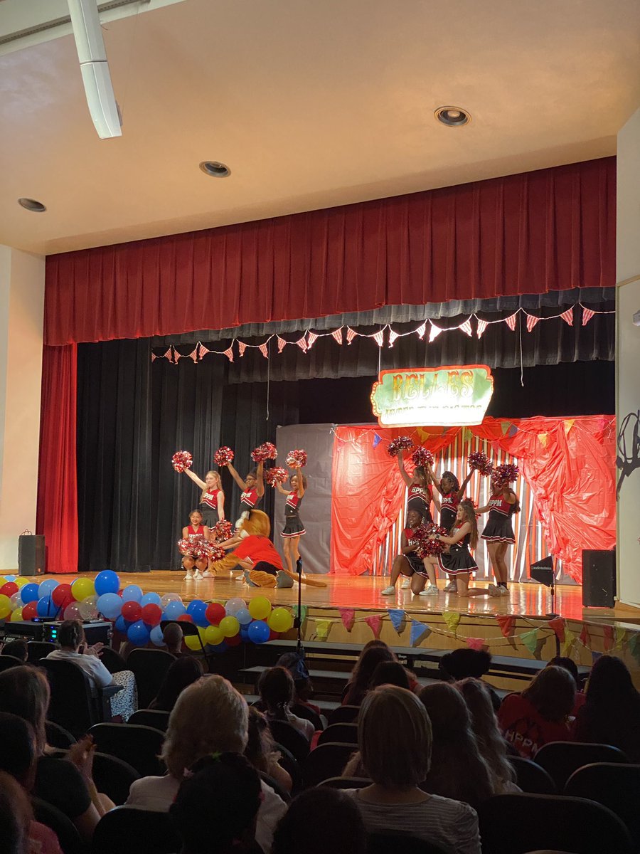 Yesterday was a GREAT day. We started with our senior breakfast and ended with the Belles Spring performance! #RISDbelieves @cclaridy729 @JeraldWilson21