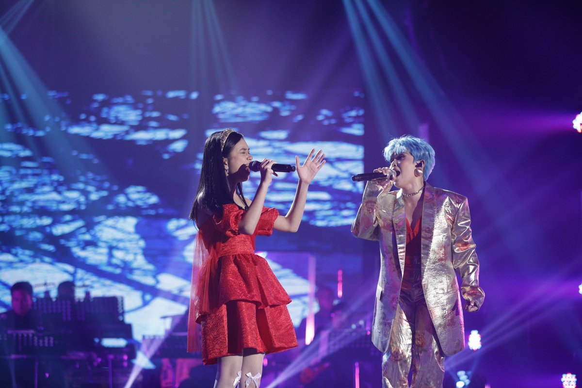 cornerstone_ofc's tweet photo. ✌️ [#TeamSupreme] Coach KZ and Young Artist XAI MARTINEZ perform "Kabilang Buhay" #TVKPH5TheFinalShowdown!  ❤️🤍

🗳️ To VOTE, go to https://t.co/mJJkyqrMLH to register!

VOTING OPENS DURING THE SHOW 

1 VOTE PER ACCOUNT PER NIGHT ONLY https://t.co/AyK4NB49am