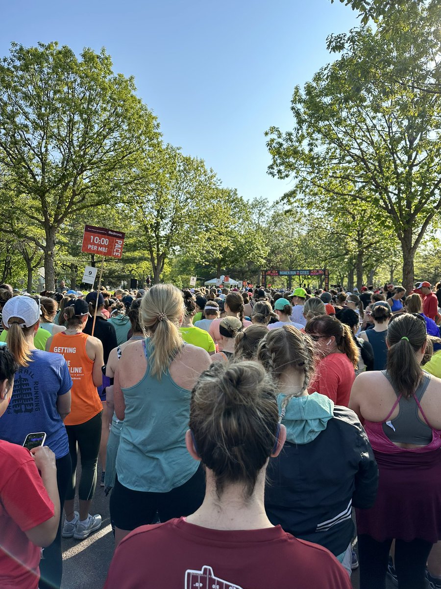BaumanEllen's tweet photo. 10k Race day - Women Run the Twin Cities https://t.co/x6rZNFQR5I