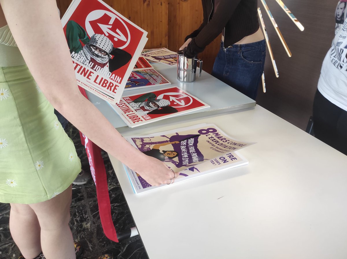 FSE_natio's tweet photo. Les tables et formations organisées par les organisations invitées ont été un succès auprès des camarades !
Merci au Comité Sans Papiers 59, à la @Cause_du_Peuple et à l'@OrgaSoliTrans pour leur participation ✊ https://t.co/y4MslGVT74