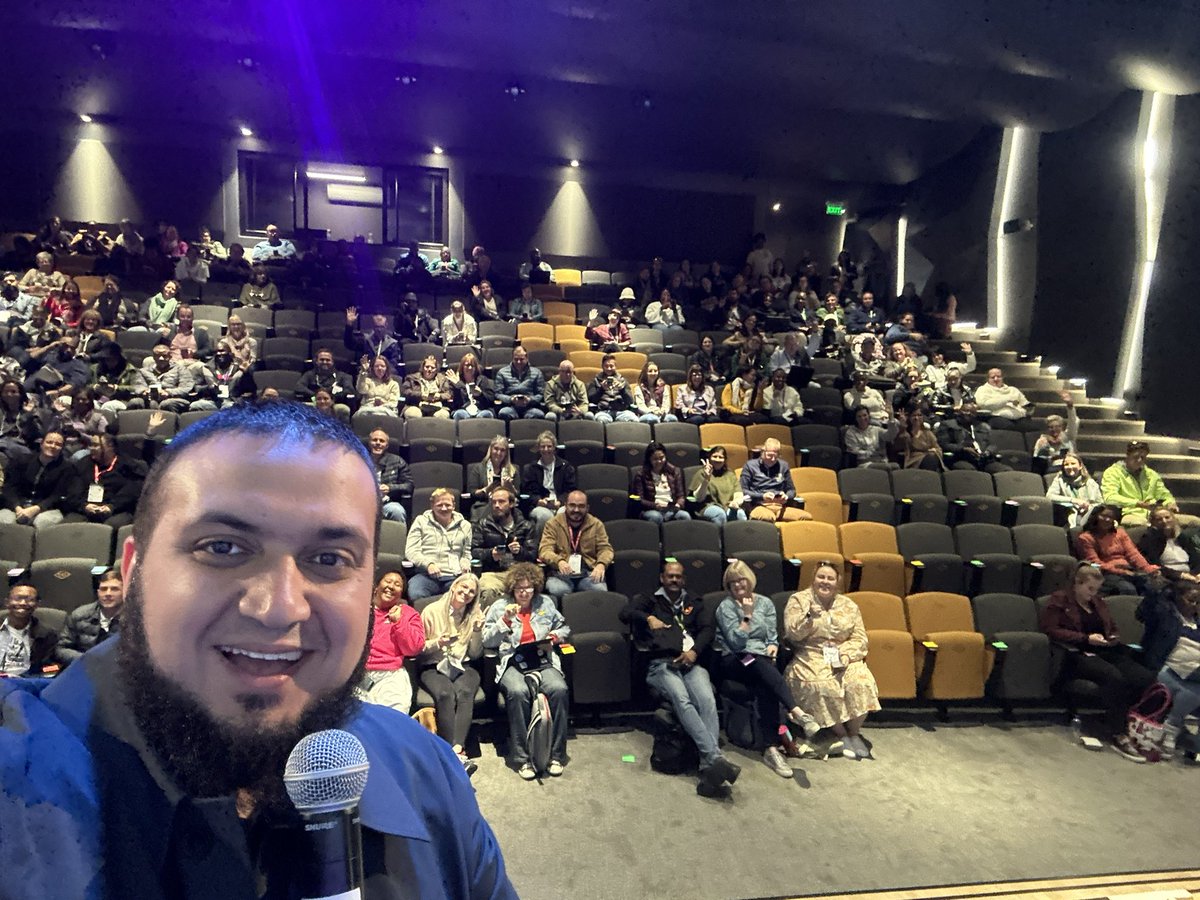 abid_patel's tweet photo. Ending #Day2 with the ultimate #InnovateEDU #SelfiesWithAbid with over 300 amazing & inspirational educators! ๐๐ฅฐ๐ธ๐คณ๐ฅณ๐๐ฟ๐ฆโค
#EdTech #EduTwitter #CloudEDU #SouthAfrica #AbidInSA #AbidInZA #PLN ๐ฅฐ https://t.co/tGwgUj1LNA