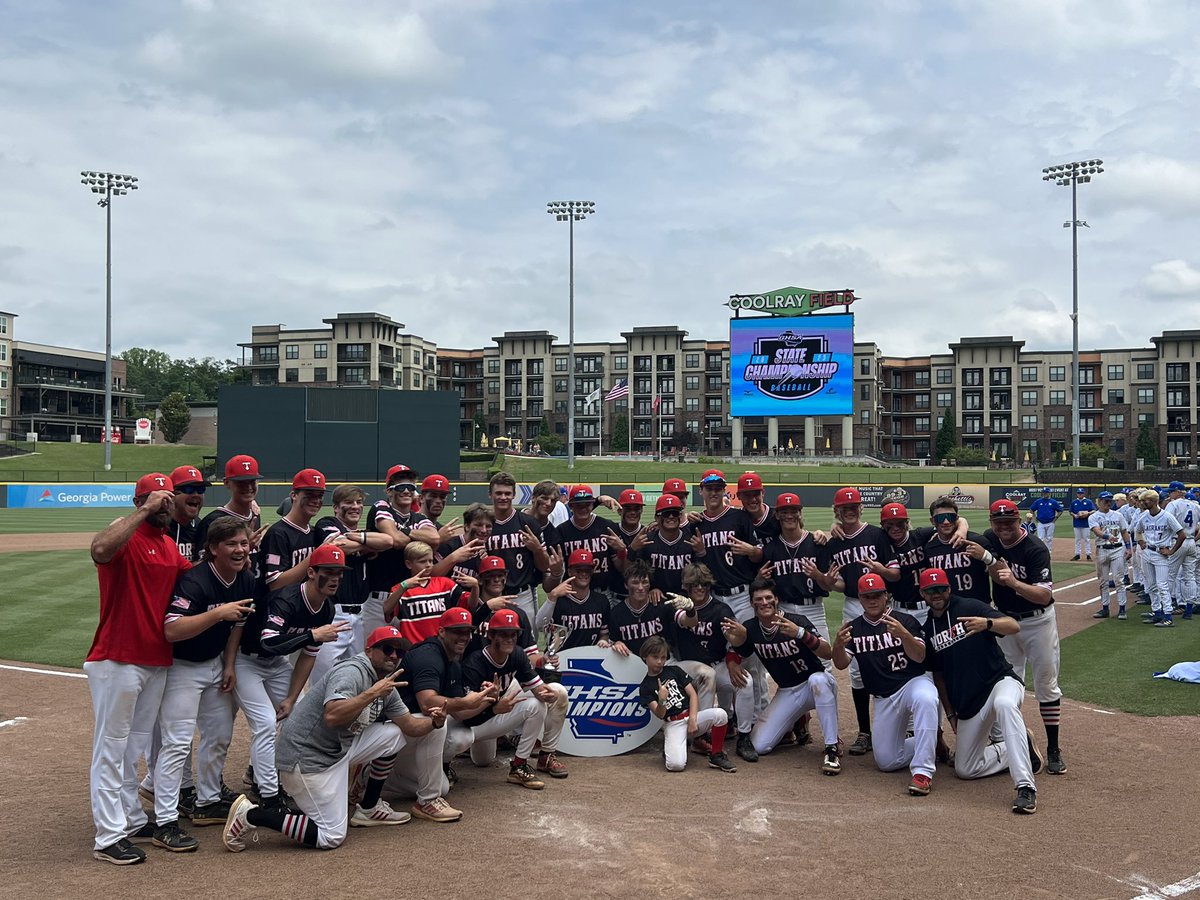 NOHS_Titans's tweet photo. Back to Back! GO TITANS!! https://t.co/DyTOdwKyqV